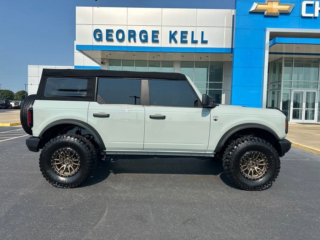 2022 Ford Bronco Base