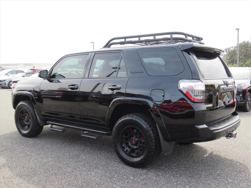 2020 Toyota 4Runner SR5 photo 4