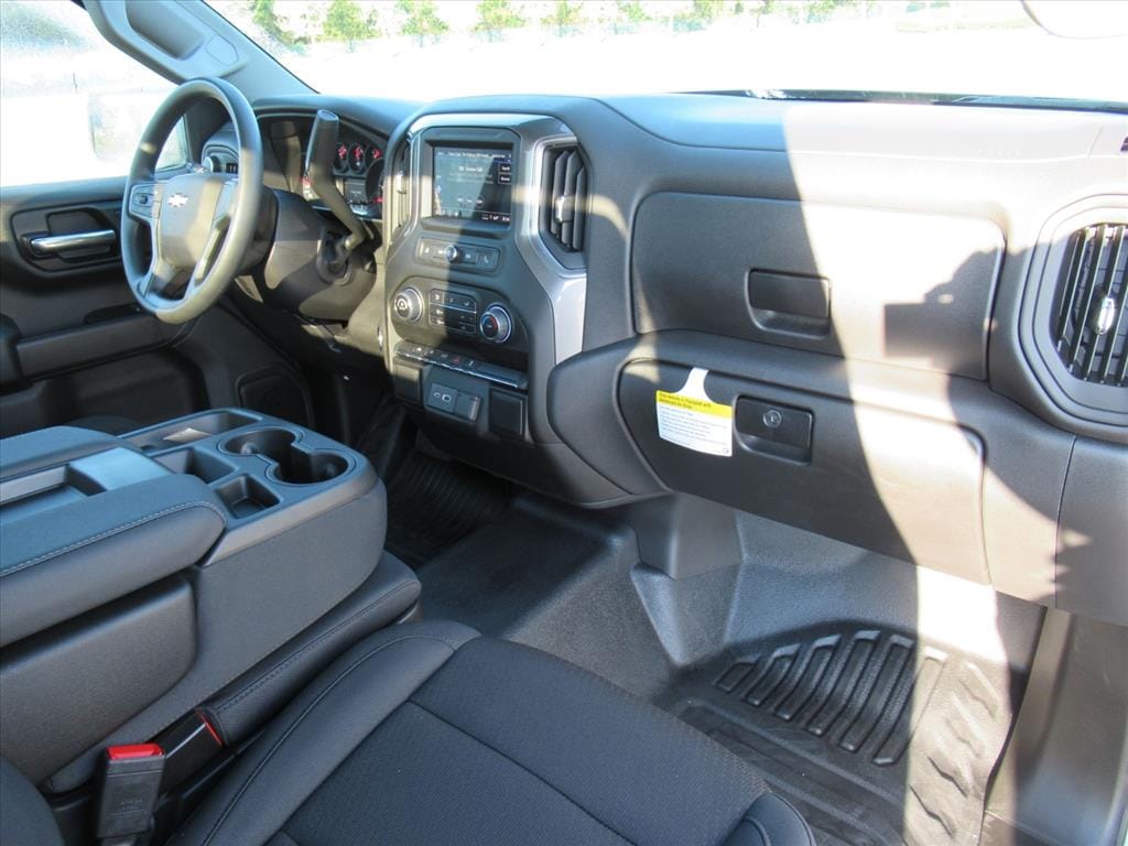 2025 Chevrolet Silverado 1500 Work Truck - Photo 11