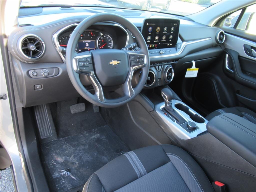 2025 Chevrolet Blazer 2LT - Photo 14