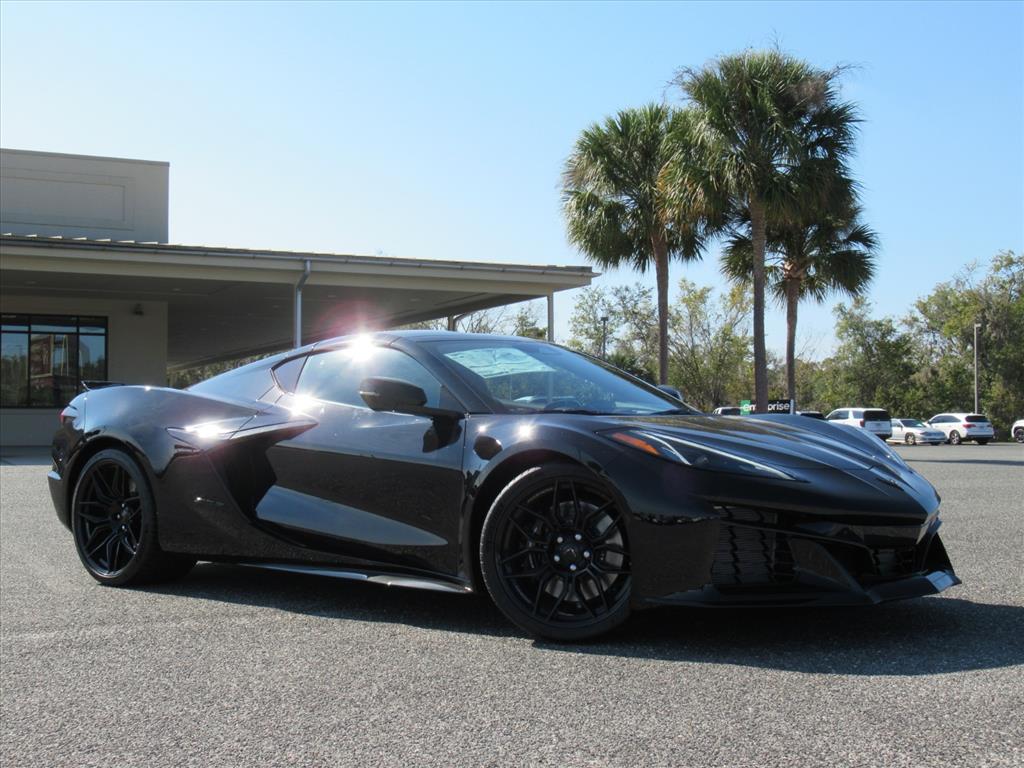 2025 Chevrolet Corvette Z06 3LZ photo 2
