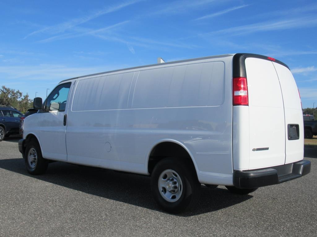2023 Chevrolet Express 2500 Van Cargo photo 4