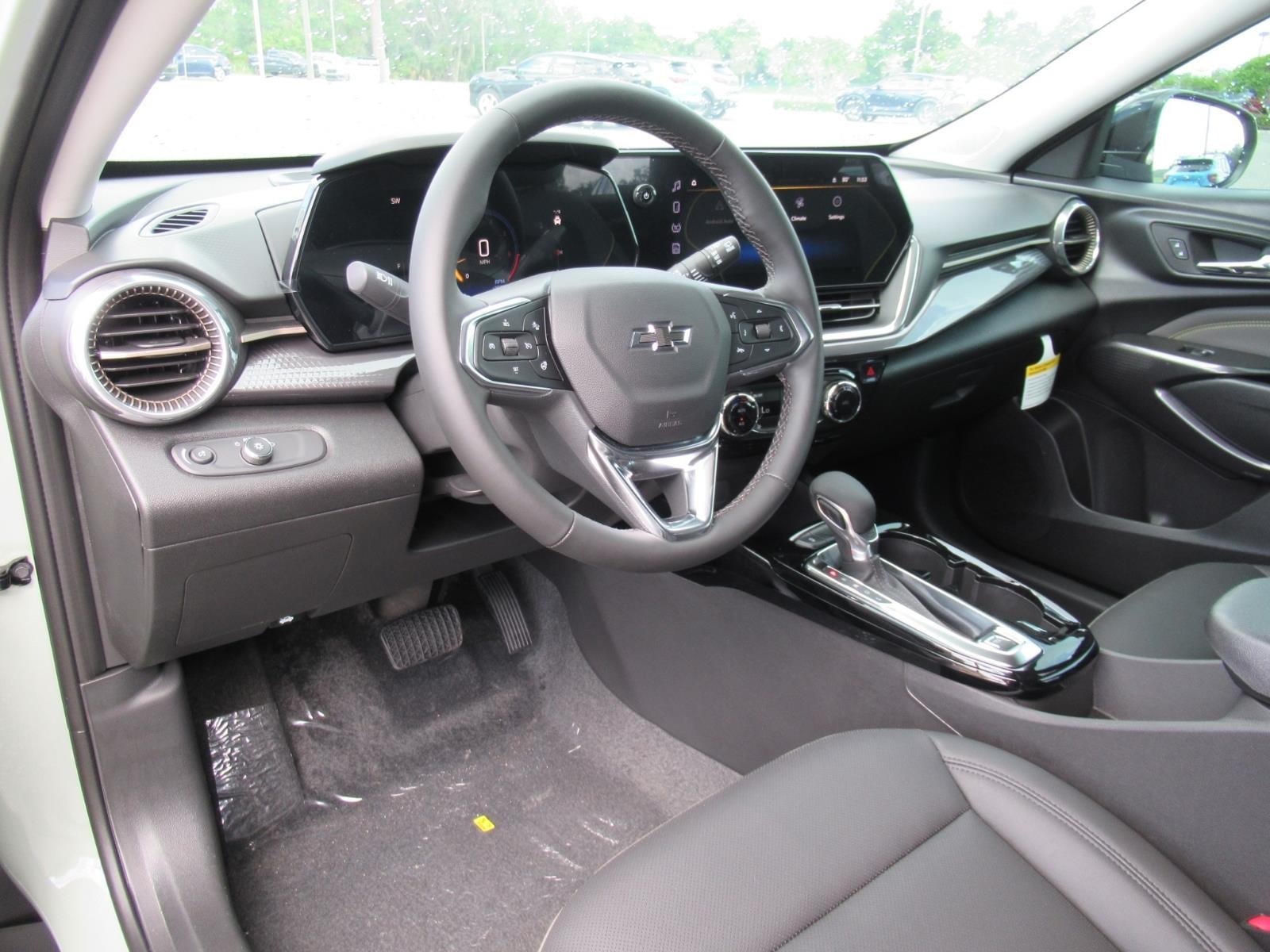 2026 Chevrolet Trax Activ - Photo 17