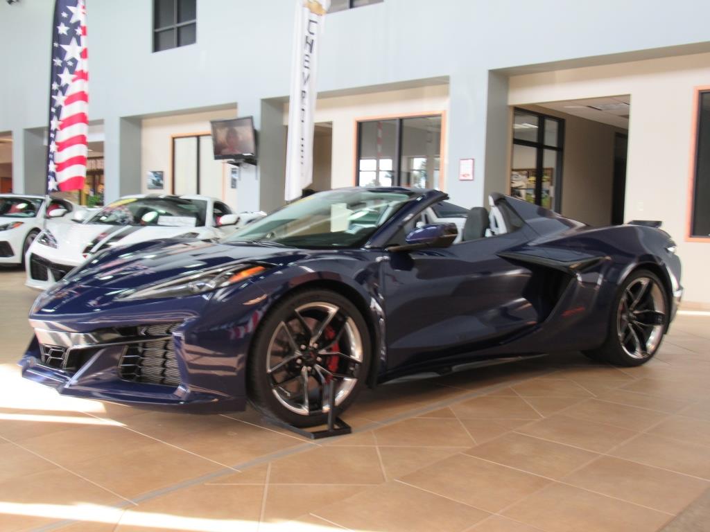 2025 Chevrolet Corvette Z06 3LZ Convertible photo 4