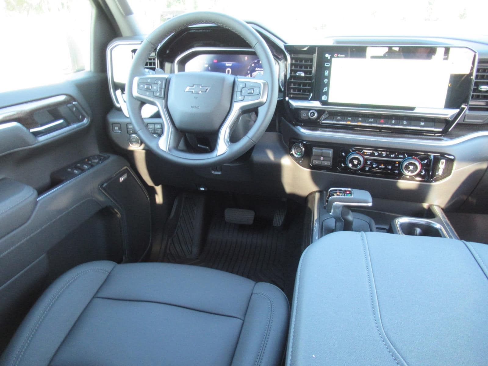 2026 Chevrolet Silverado 1500 RST - Photo 13