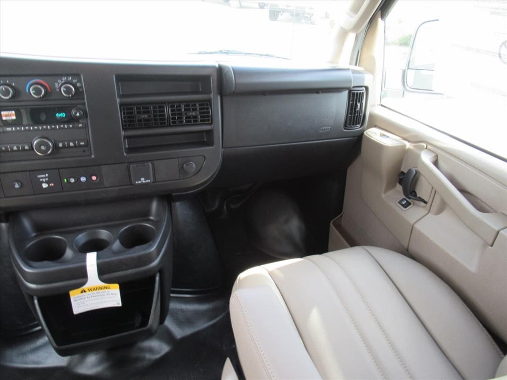 2026 Chevrolet Express Cargo Work Van - Photo 16
