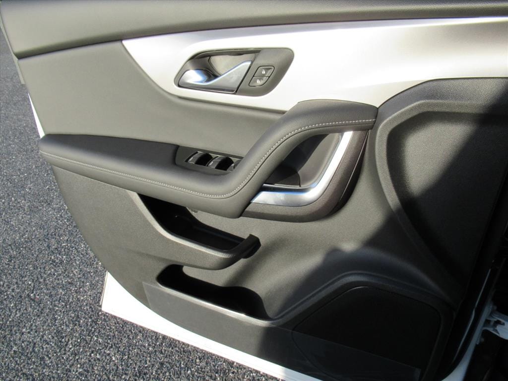 2025 Chevrolet Blazer 2LT - Photo 23