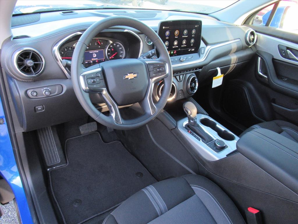 2025 Chevrolet Blazer 2LT - Photo 13