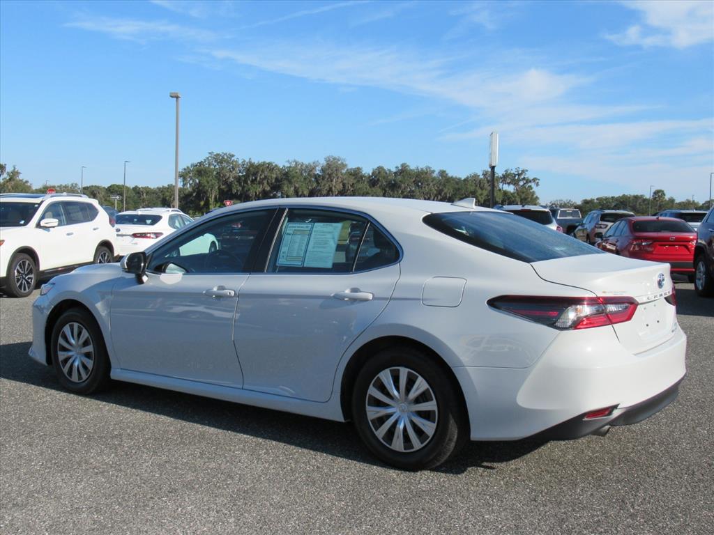 2023 Toyota Camry Hybrid LE photo 4
