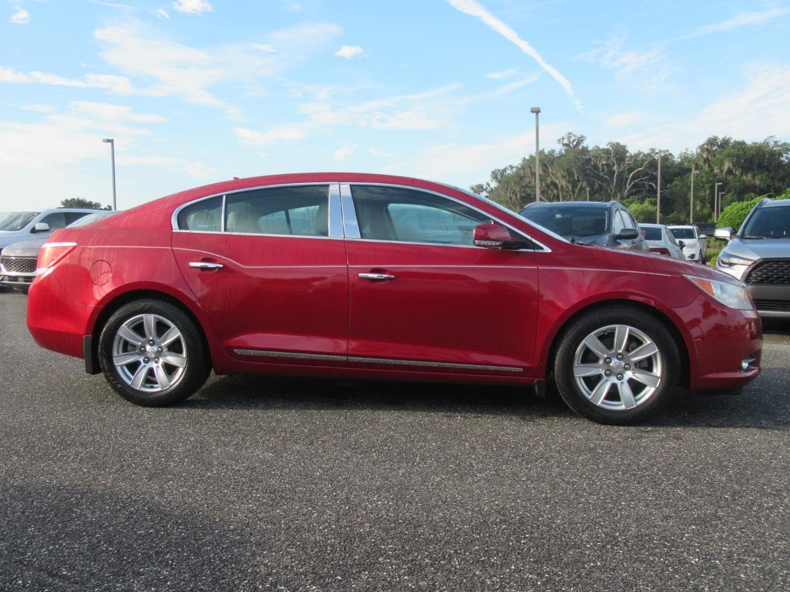 Used 2013 Buick LaCrosse Leather with VIN 1G4GC5E37DF143936 for sale in Wildwood, FL