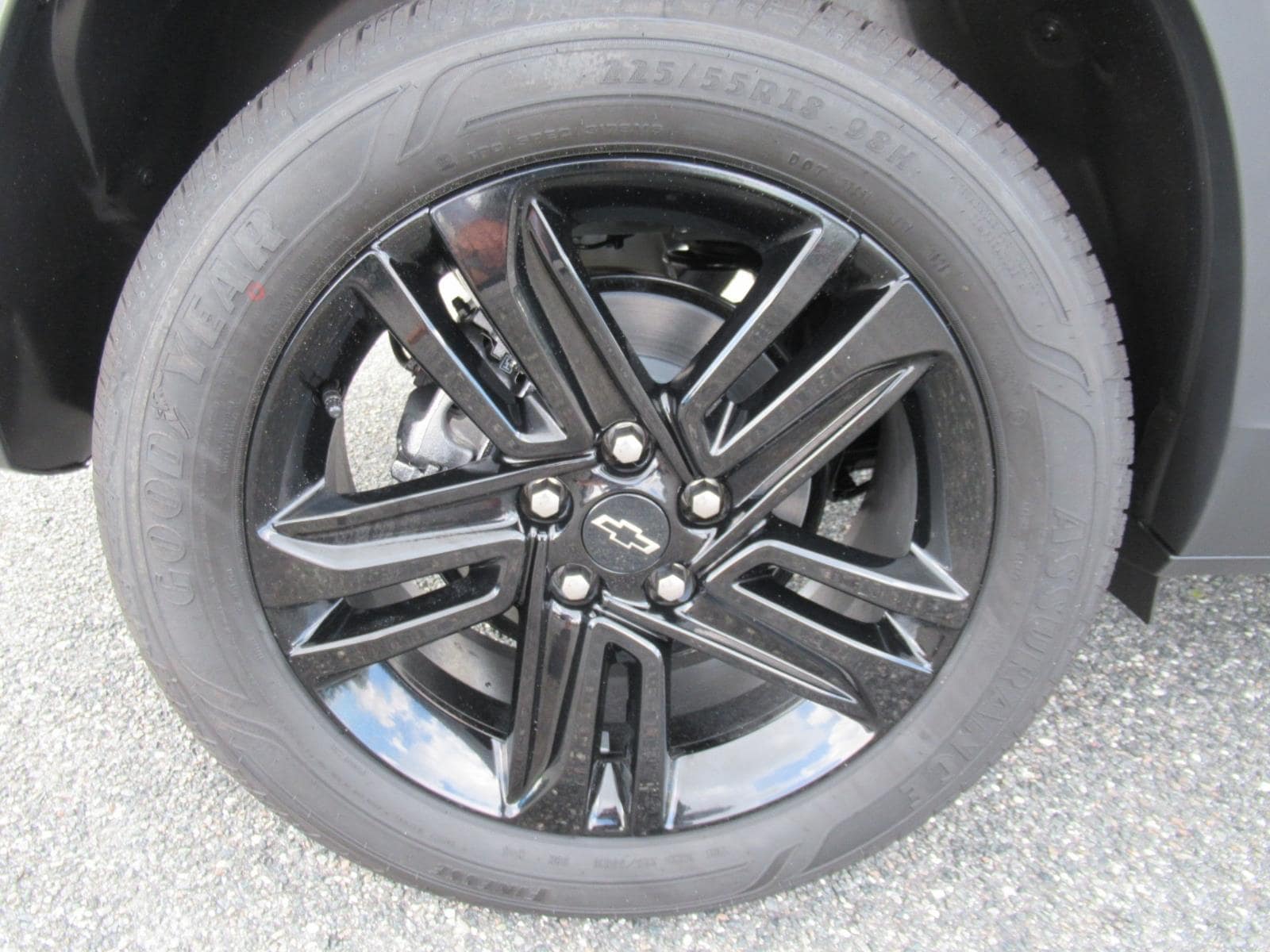 2026 Chevrolet Trax Activ - Photo 8
