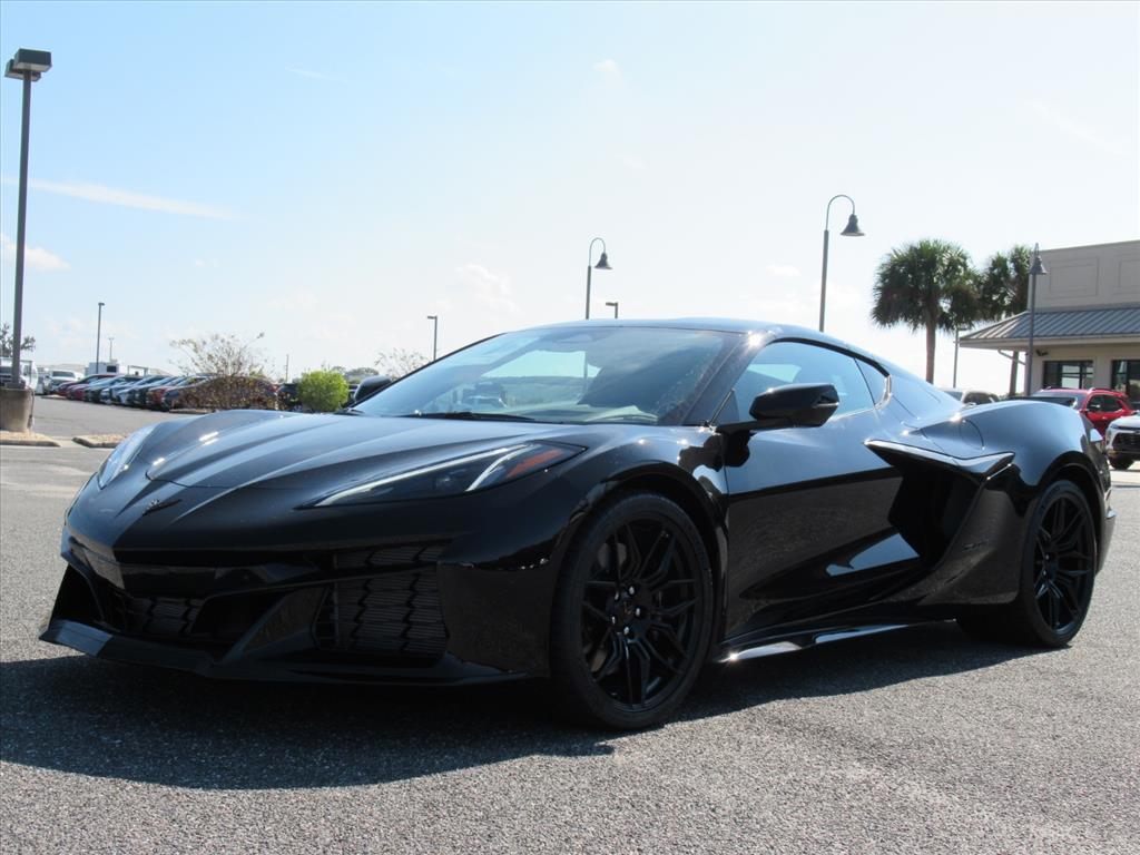 2025 Chevrolet Corvette Z06 3LZ photo 3