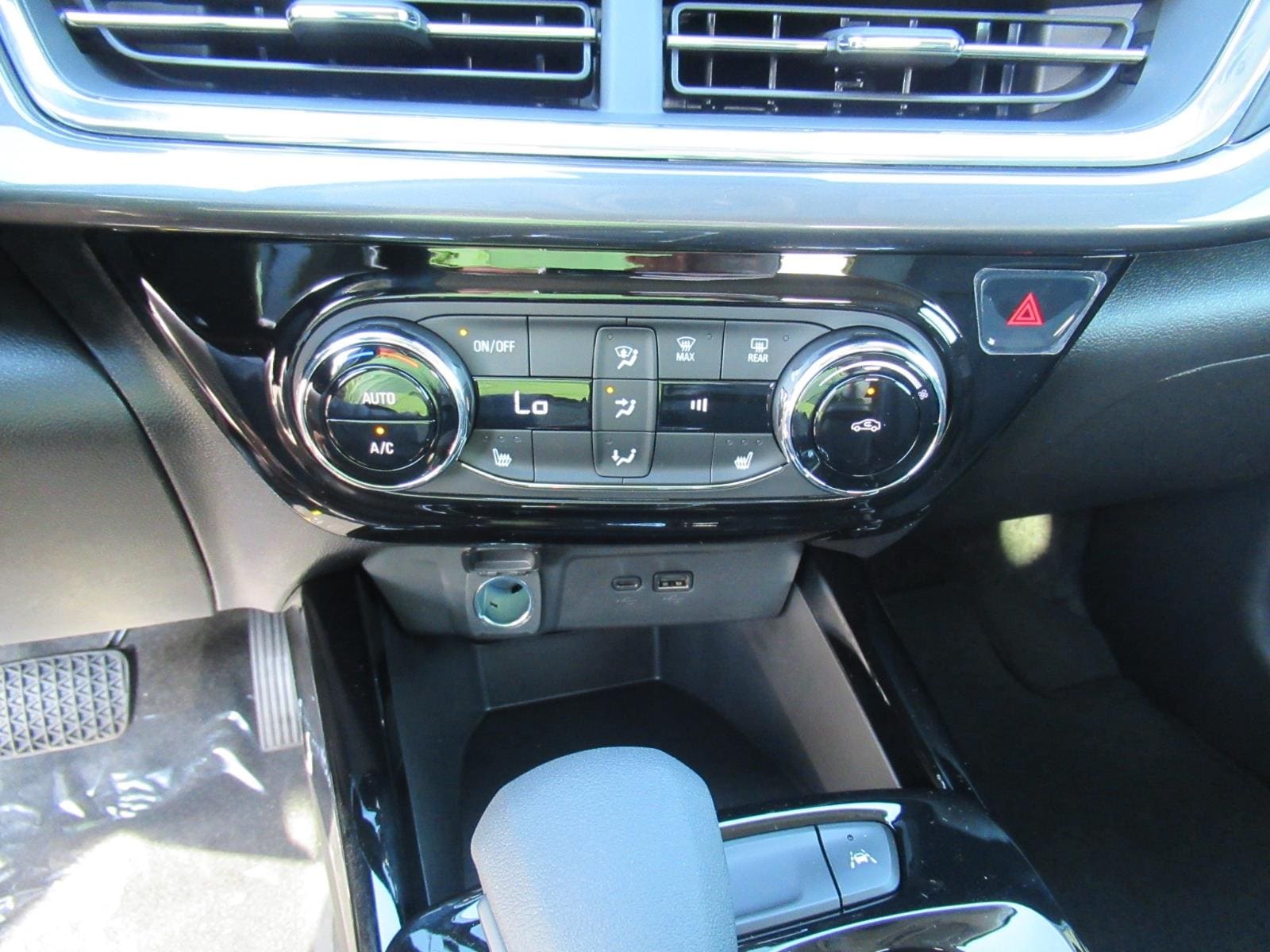 2026 Chevrolet Trax Activ - Photo 24