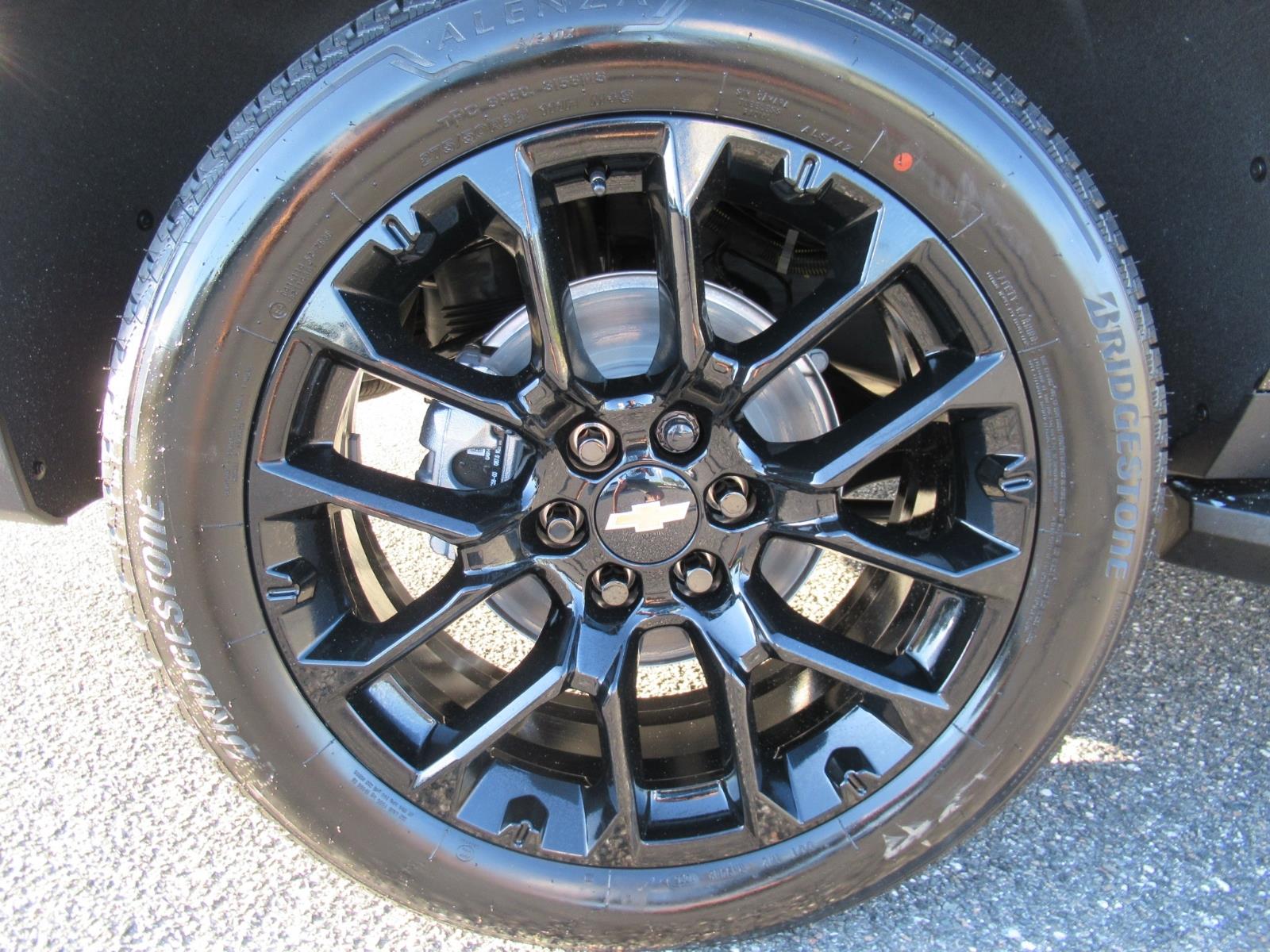 2026 Chevrolet Tahoe LT - Photo 8