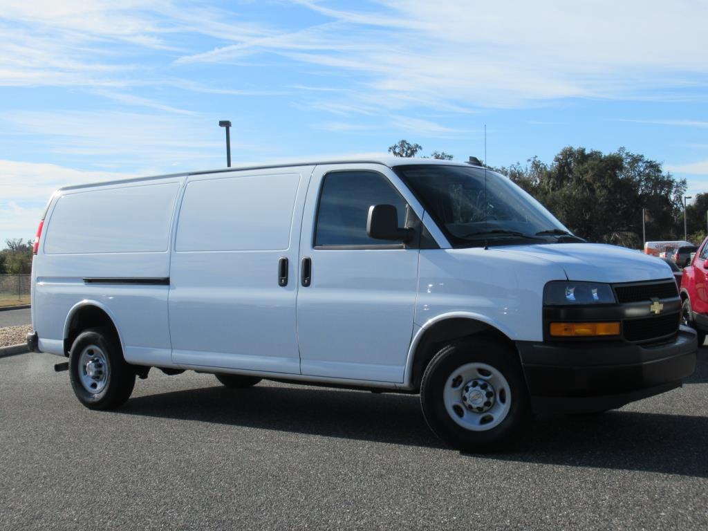 2023 Chevrolet Express 2500 Van Cargo photo 2