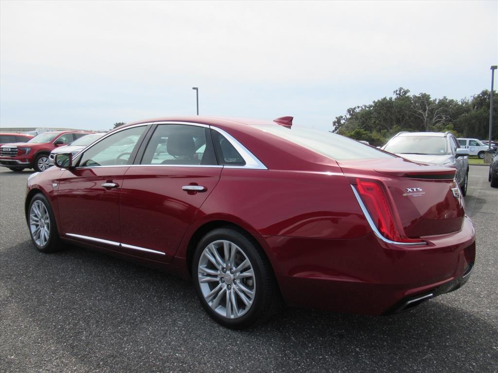 2019 Cadillac XTS Luxury photo 4