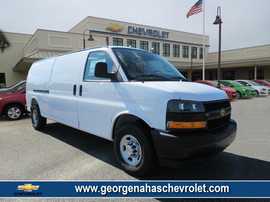 2026 Chevrolet Express 2500 Extended Work Van HD's photo