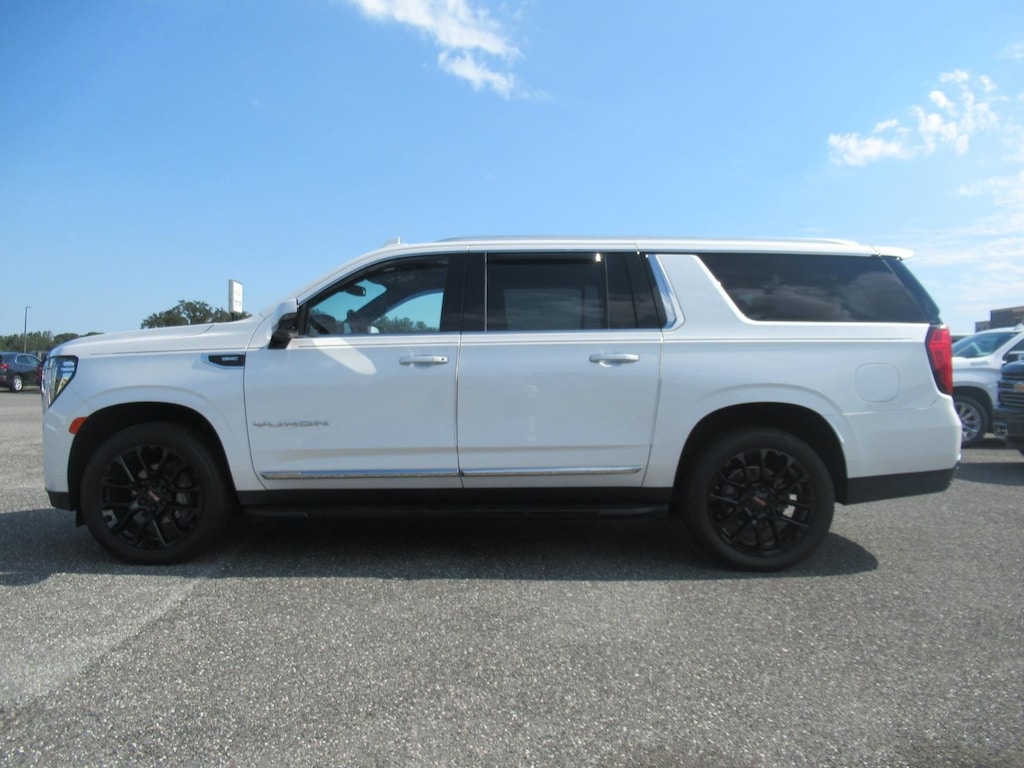 Used 2022 GMC Yukon XL SLT SUV
