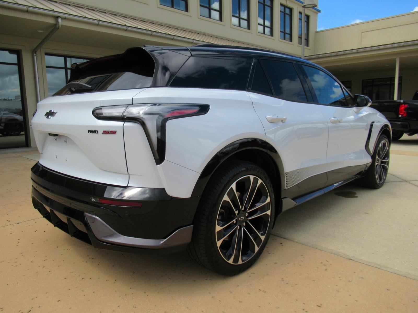 2026 Chevrolet Blazer EV SS - Photo 7