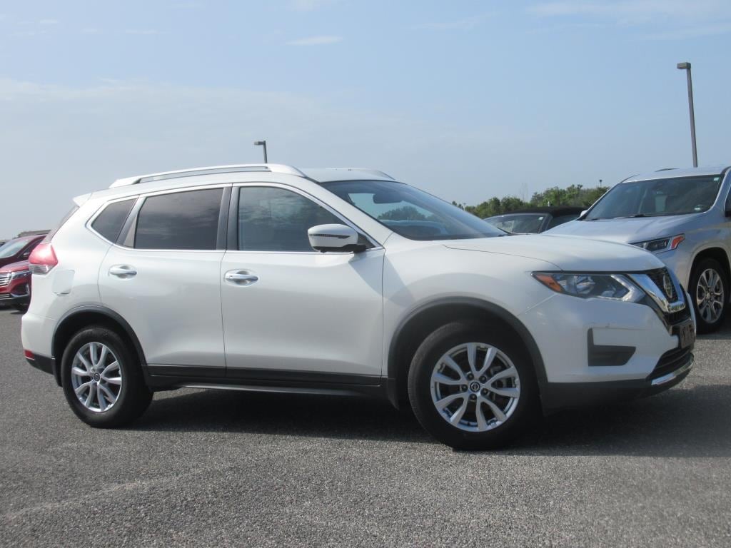Used 2018 Nissan Rogue SV with VIN KNMAT2MT5JP602686 for sale in Wildwood, FL