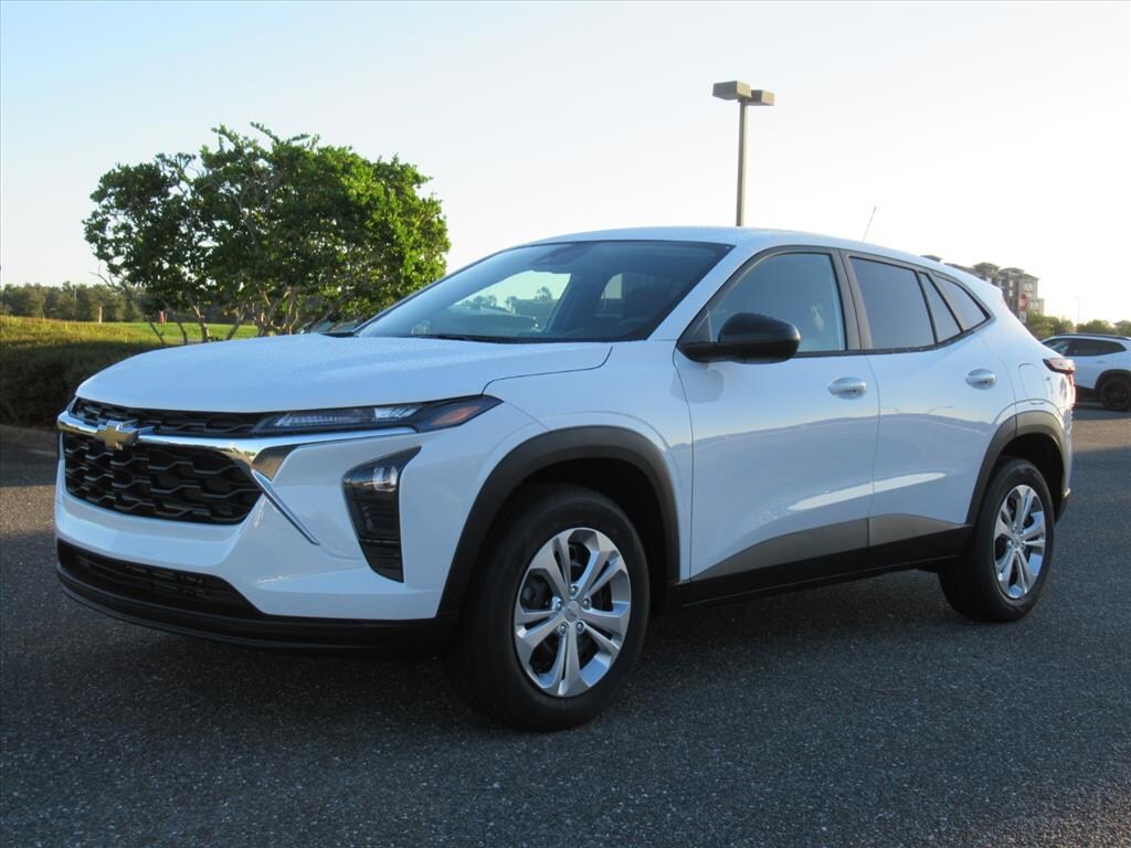 New 2026 Chevrolet Trax LS SUV