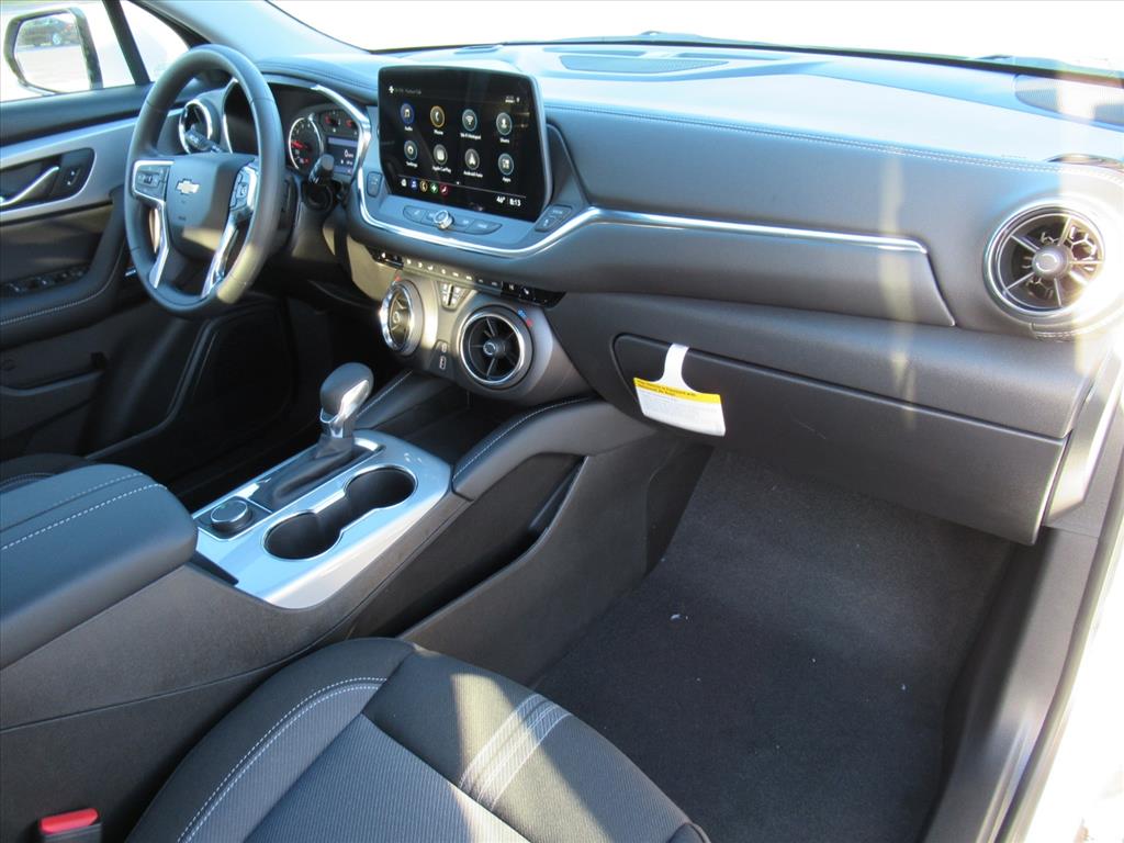 2025 Chevrolet Blazer 2LT - Photo 10