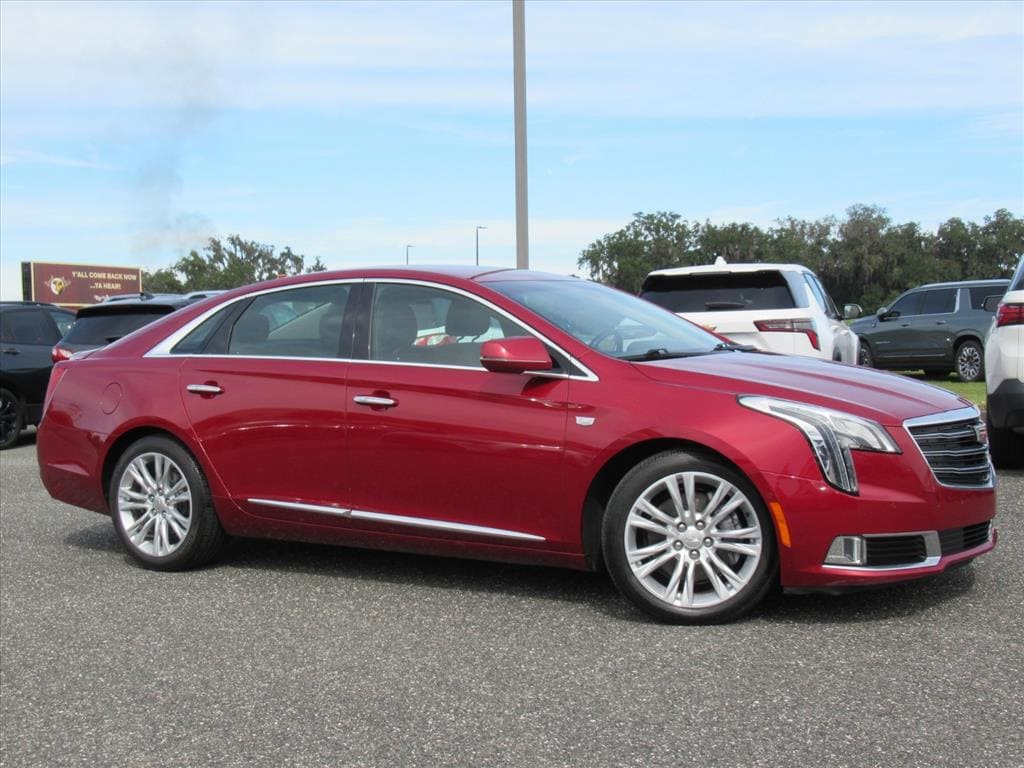 Used 2019 Cadillac XTS Luxury with VIN 2G61M5S3XK9118114 for sale in Wildwood, FL