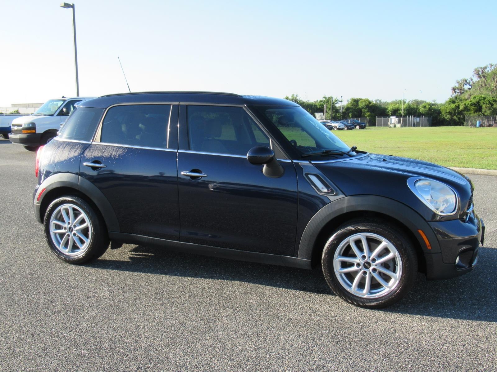 Used 2015 MINI Countryman Countryman S with VIN WMWZC3C58FWT04879 for sale in Wildwood, FL
