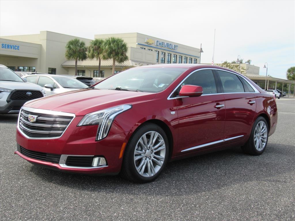 2019 Cadillac XTS Luxury photo 3