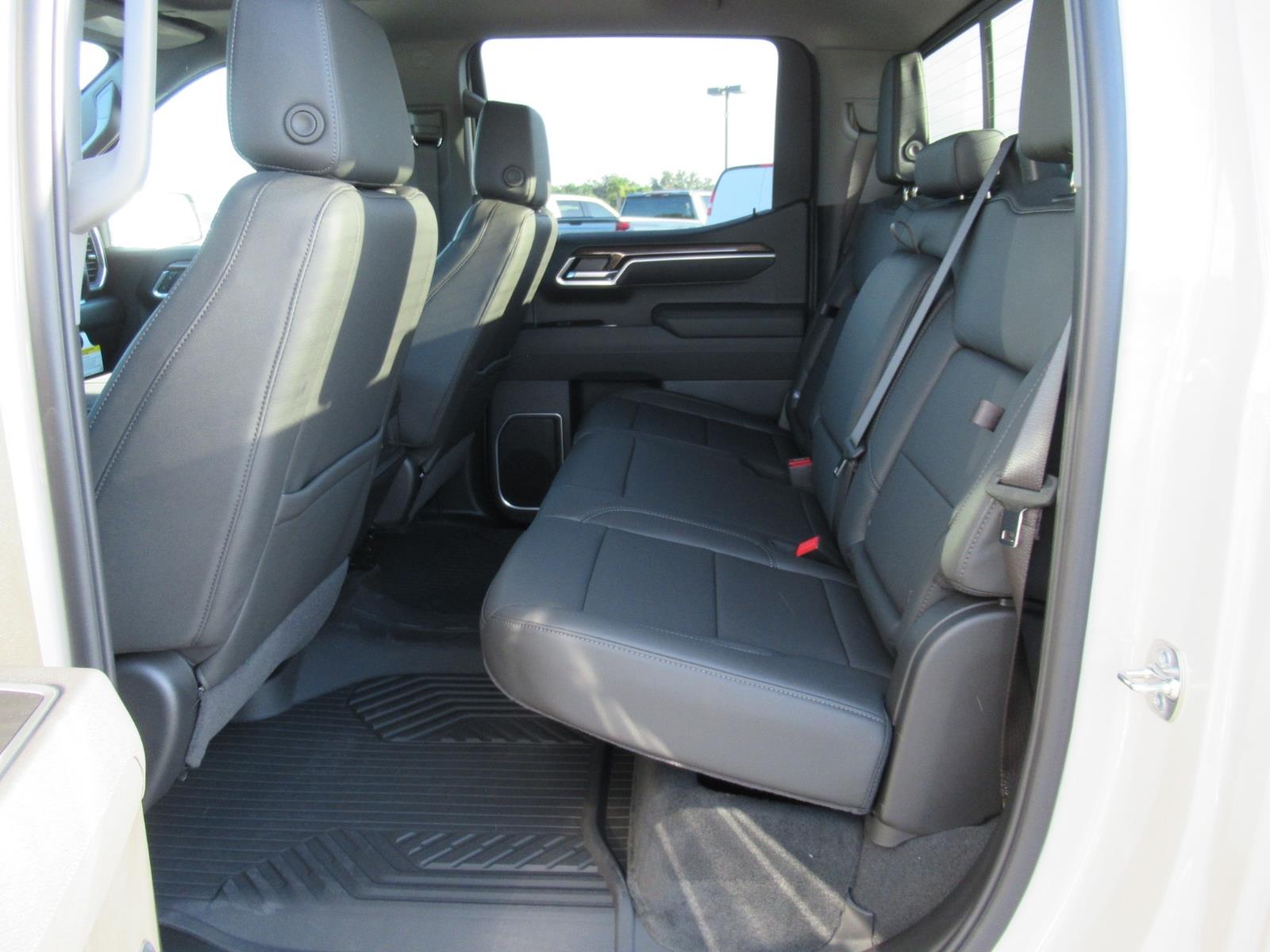2026 Chevrolet Silverado 1500 RST - Photo 35