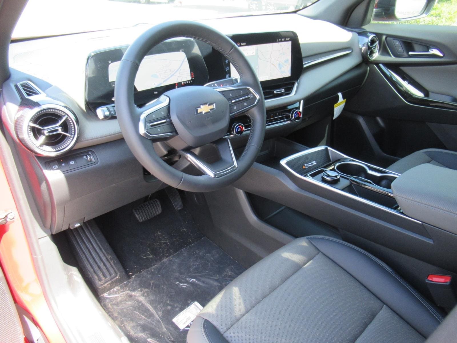 2027 Chevrolet Equinox LT - Photo 16