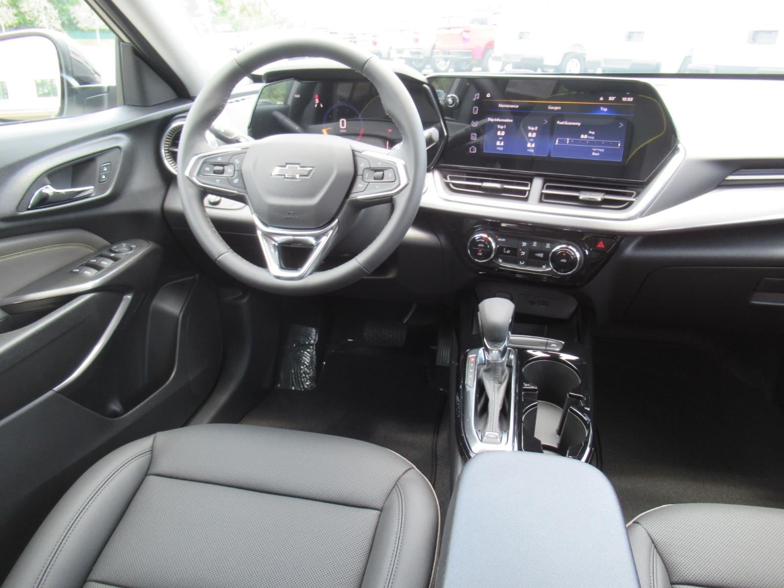 2026 Chevrolet Trax Activ - Photo 13