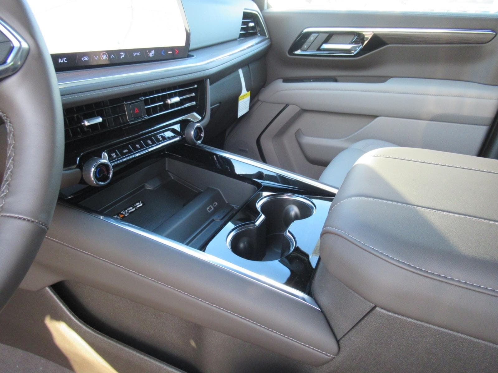2026 Chevrolet Tahoe LT - Photo 17