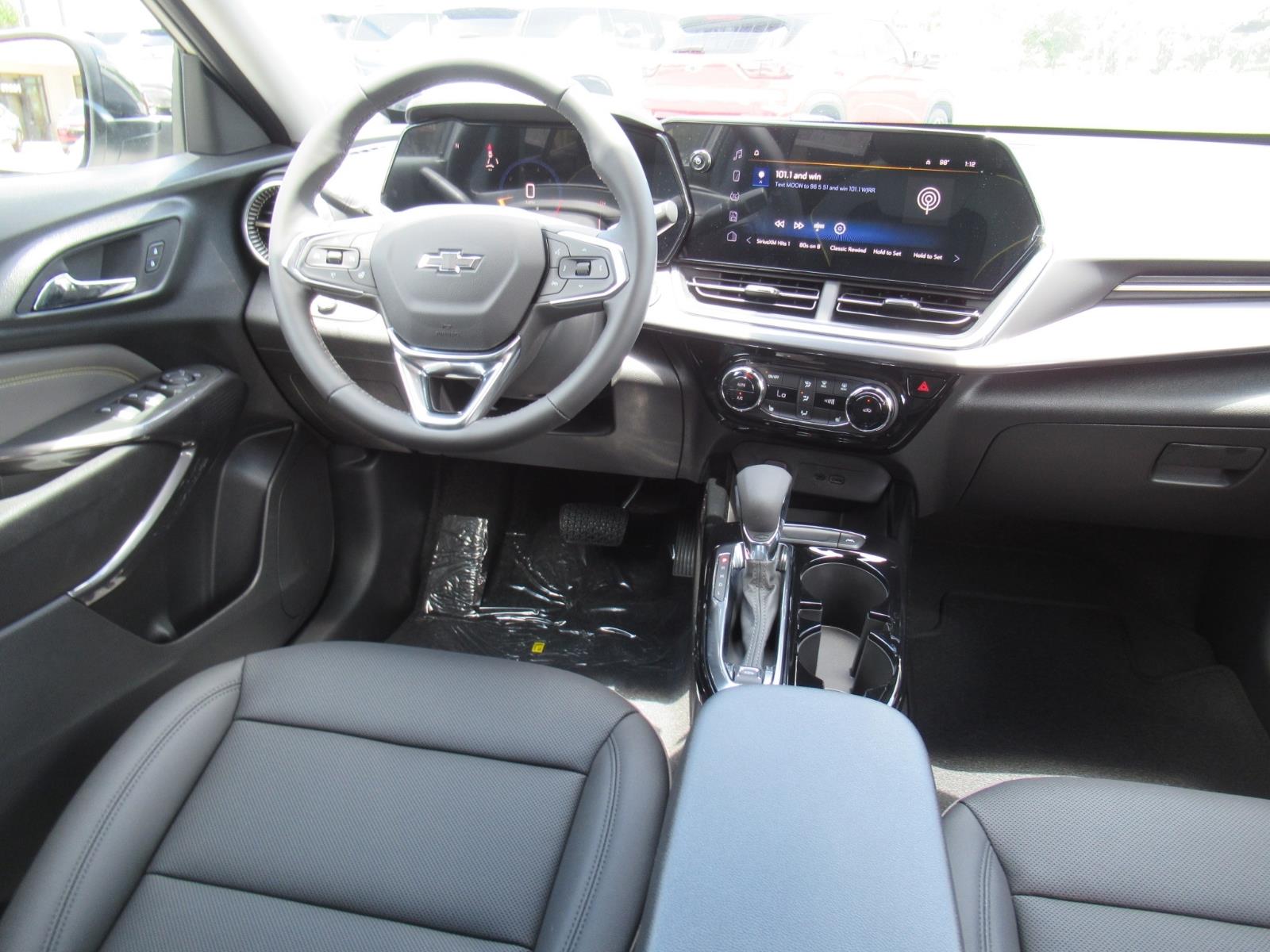 2026 Chevrolet Trax Activ - Photo 13
