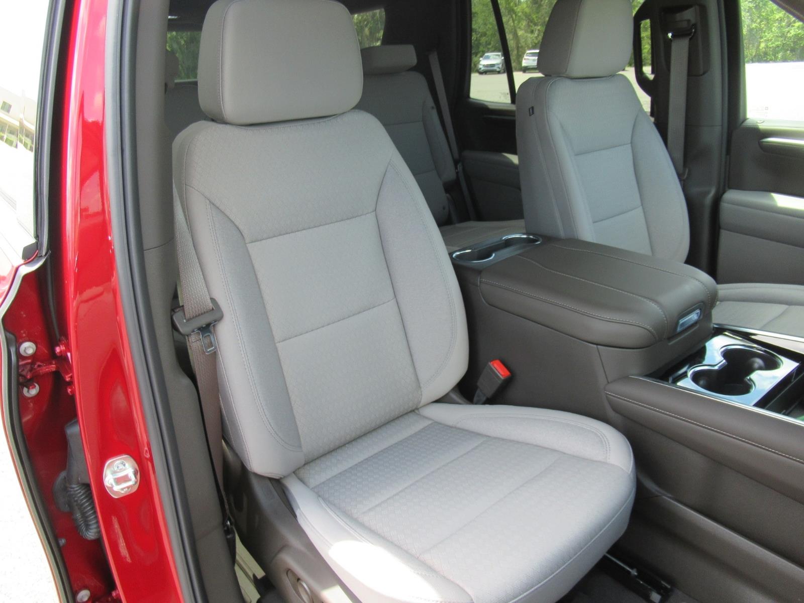 2026 Chevrolet Tahoe LS - Photo 9