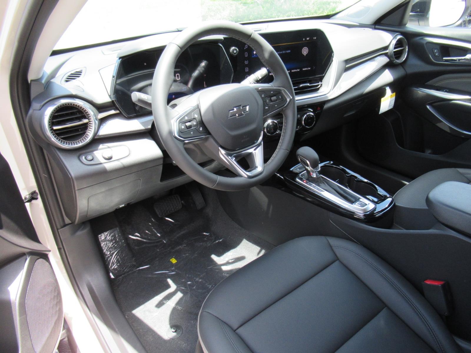 2026 Chevrolet Trax Activ - Photo 15