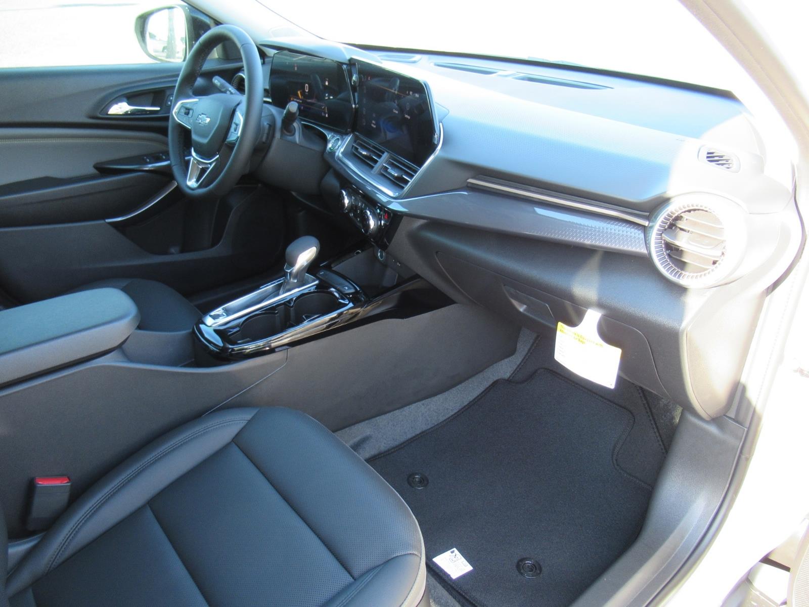 2026 Chevrolet Trax Activ - Photo 11