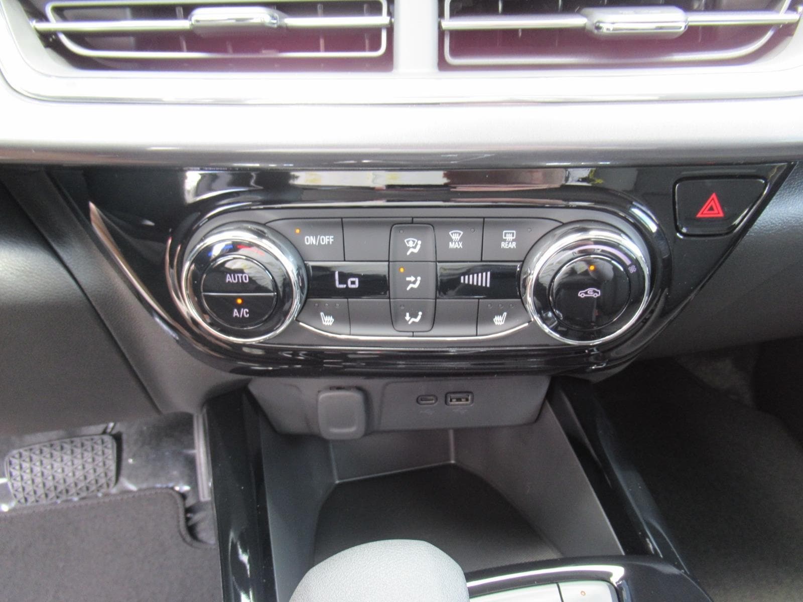 2026 Chevrolet Trax Activ - Photo 25