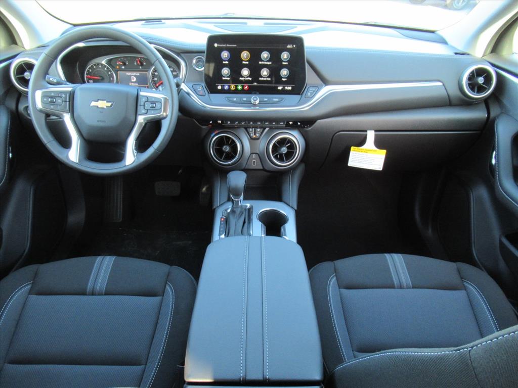 2025 Chevrolet Blazer 2LT - Photo 11