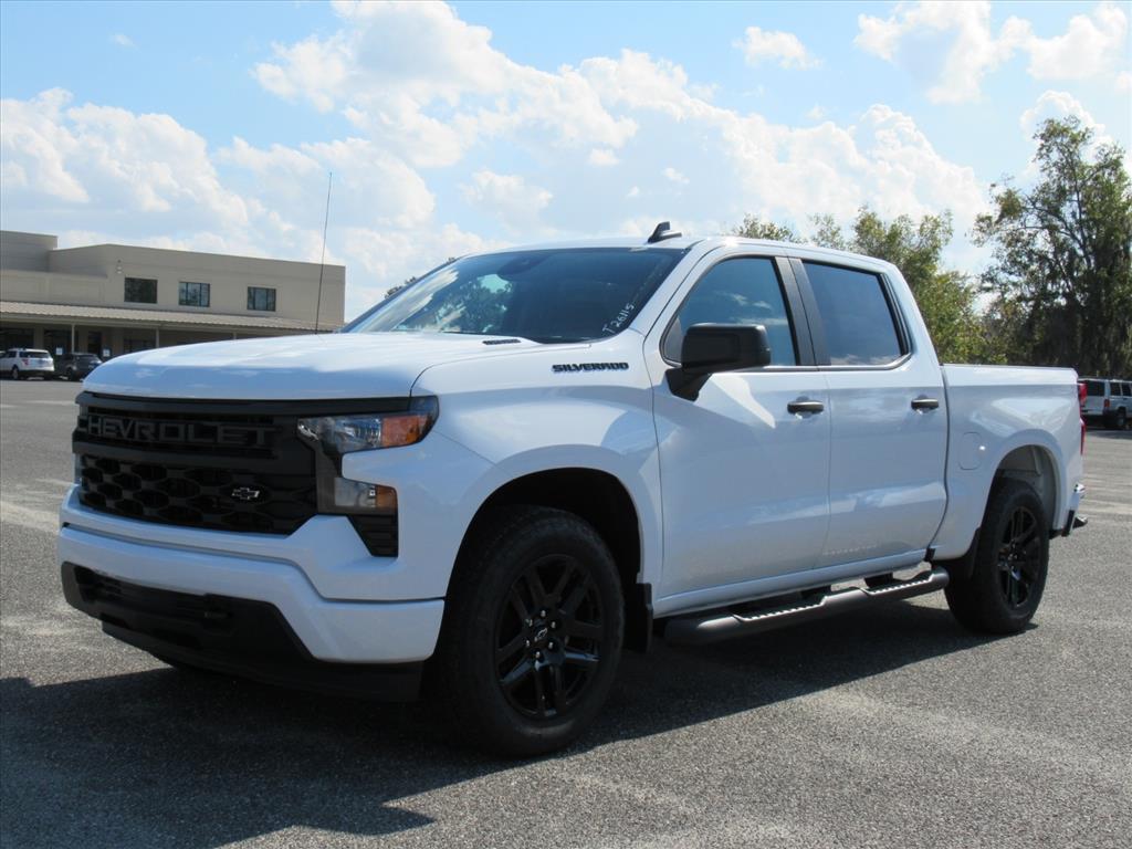 2026 Chevrolet Silverado 1500 Custom photo 2