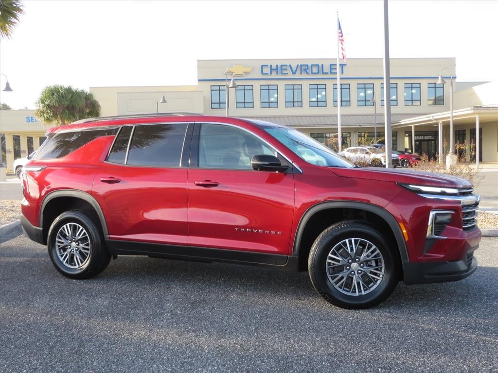 New 2026 Chevrolet Traverse LT SUV