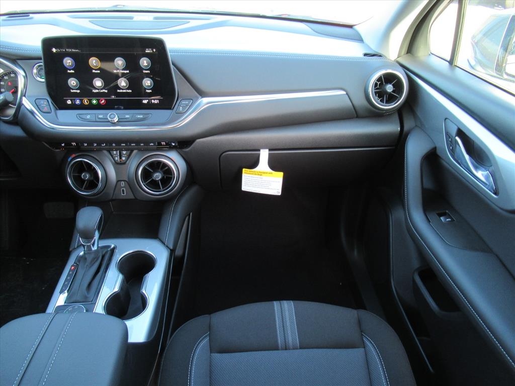 2025 Chevrolet Blazer 2LT - Photo 13