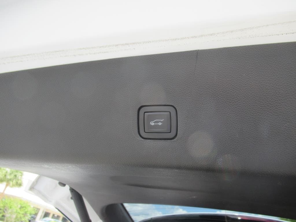 2023 Chevrolet Traverse 3LT - Photo 31