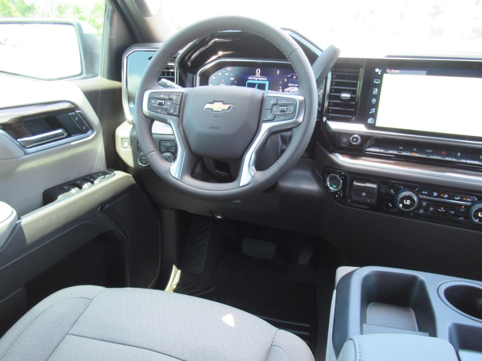 2026 Chevrolet Silverado 1500 LT - Photo 14