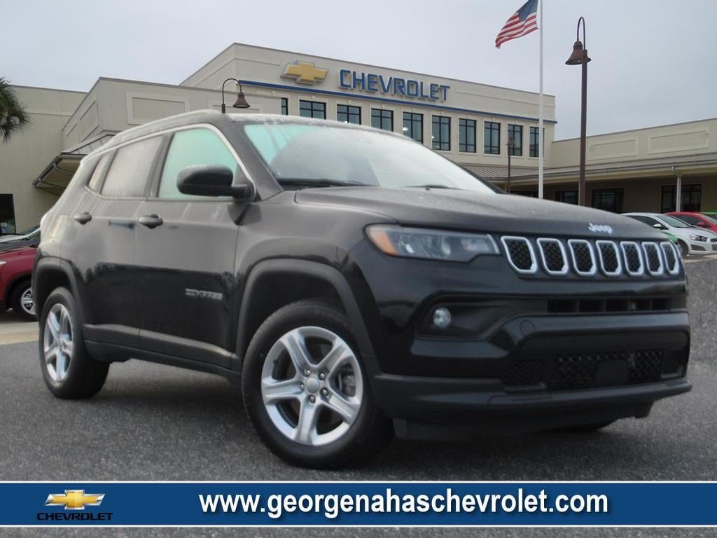 2023 Jeep Compass Latitude's photo