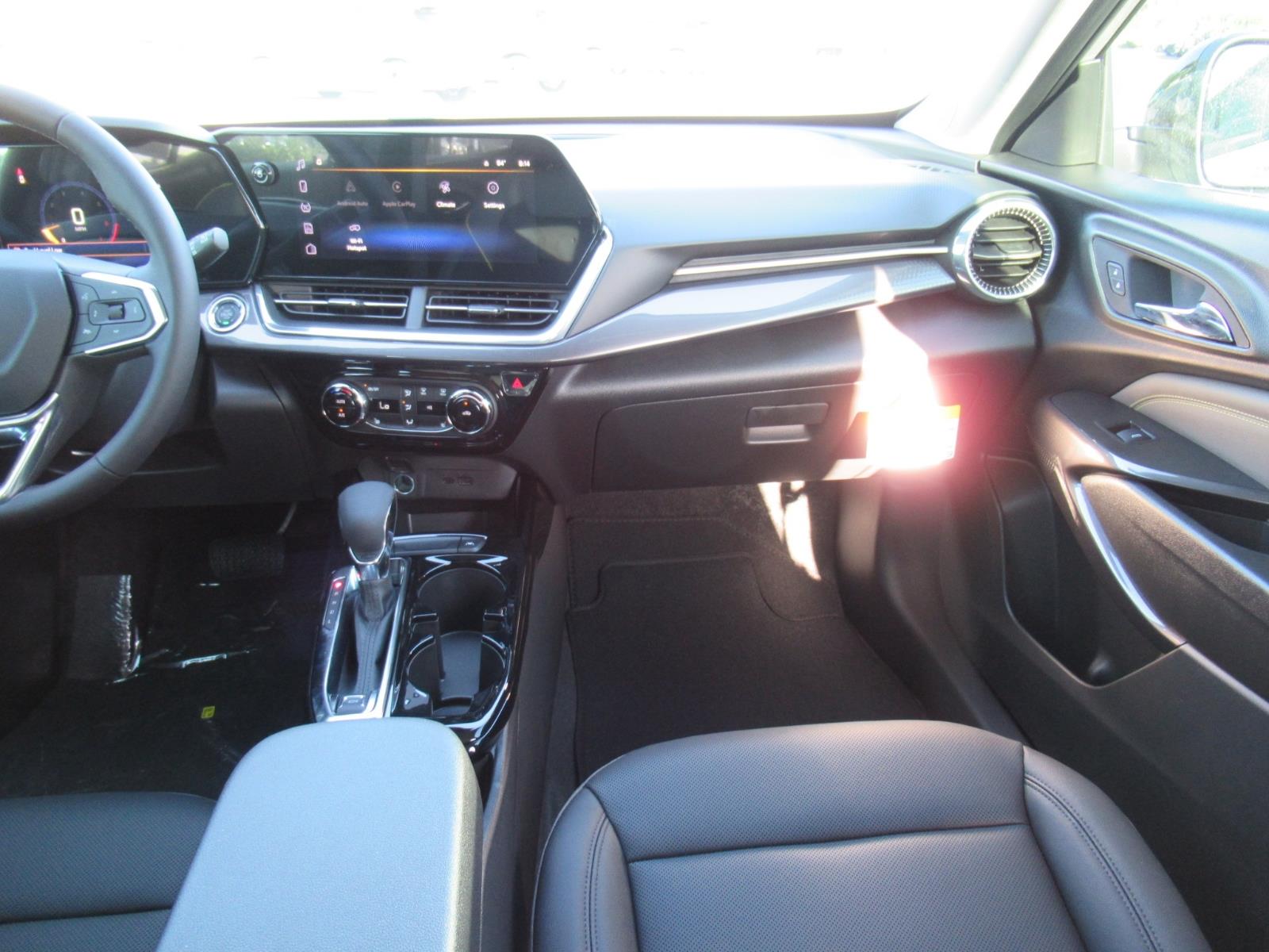 2026 Chevrolet Trax Activ - Photo 14