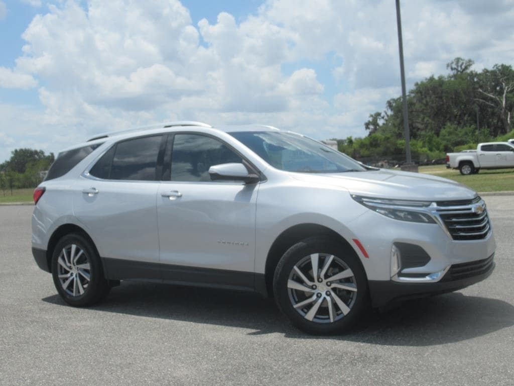 Used 2022 Chevrolet Equinox Premier with VIN 3GNAXNEV9NS184508 for sale in Wildwood, FL
