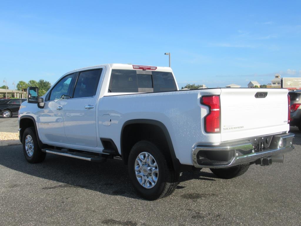 2024 Chevrolet Silverado 2500HD LTZ photo 4