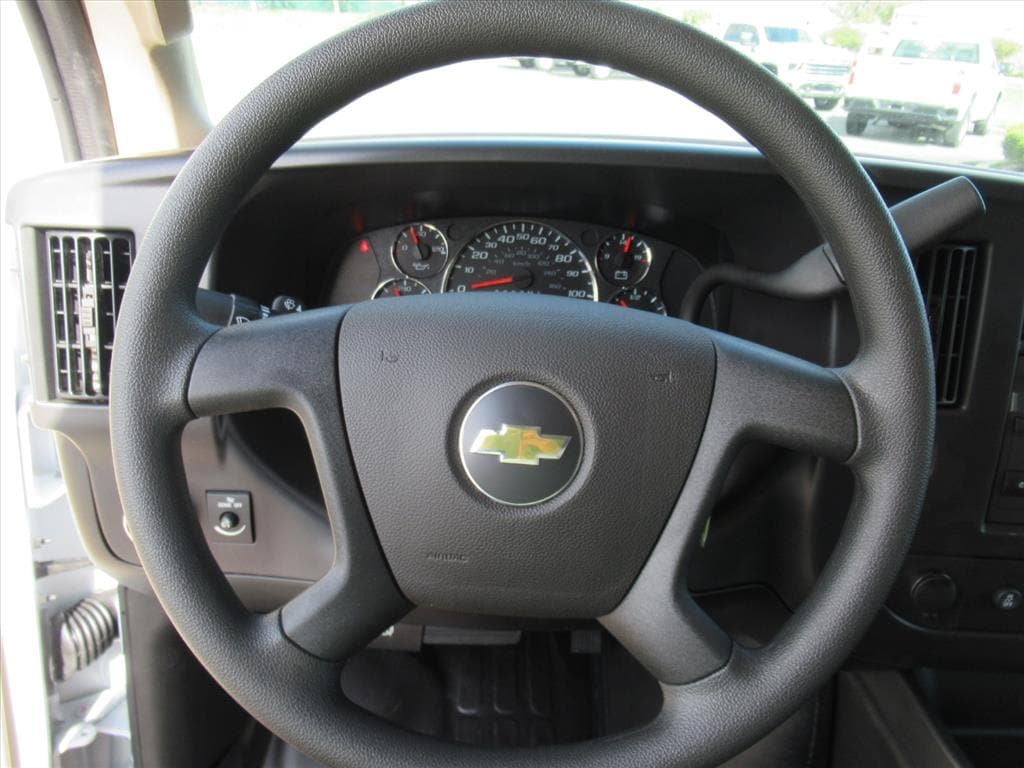 2026 Chevrolet Express Cargo Work Van - Photo 25