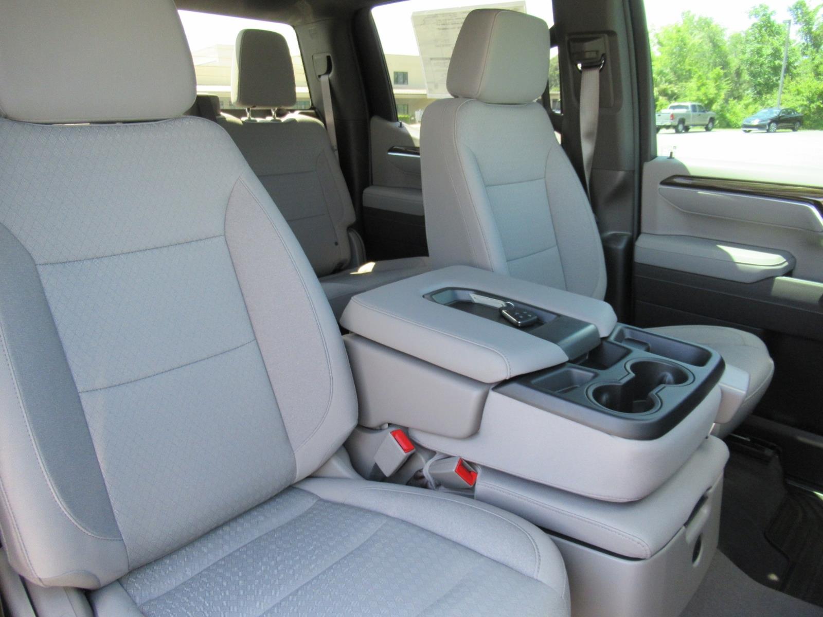 2026 Chevrolet Silverado 1500 LT - Photo 10